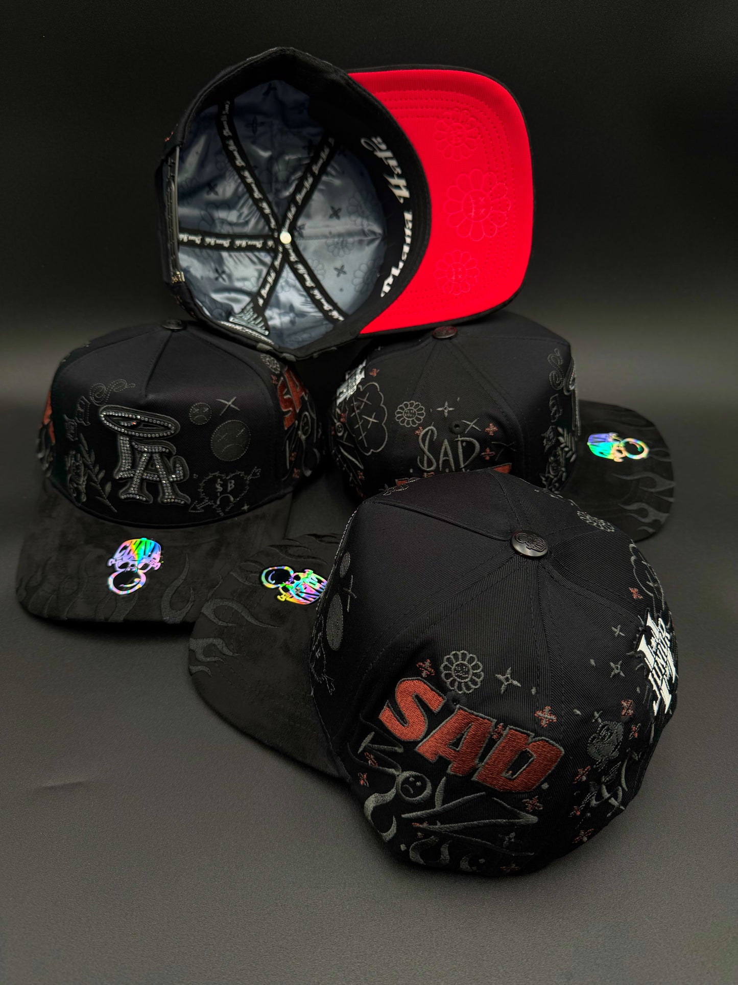 Gorra sad boyz letras rojas chava Hats