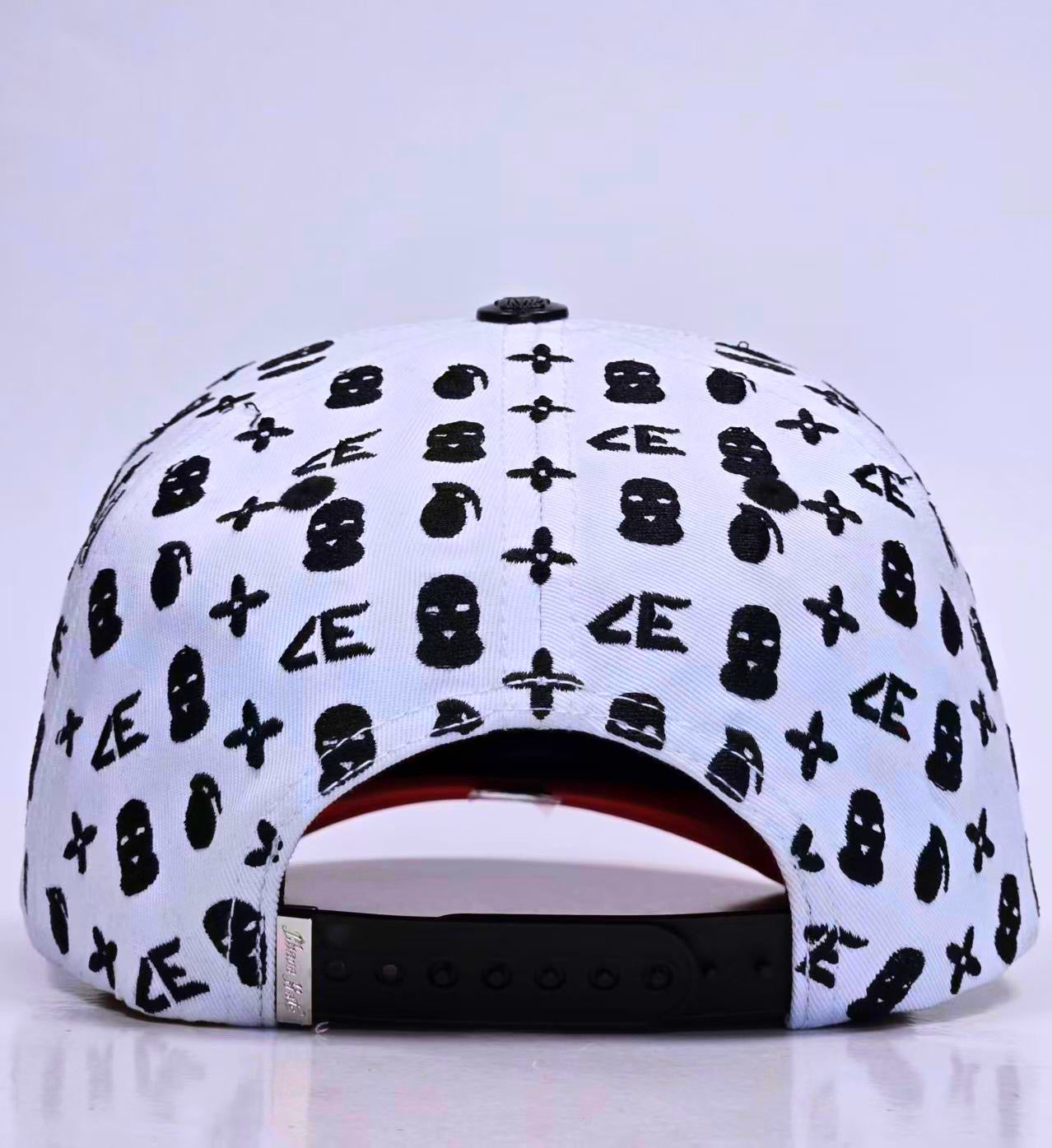 .Makabelico adiamantada cap