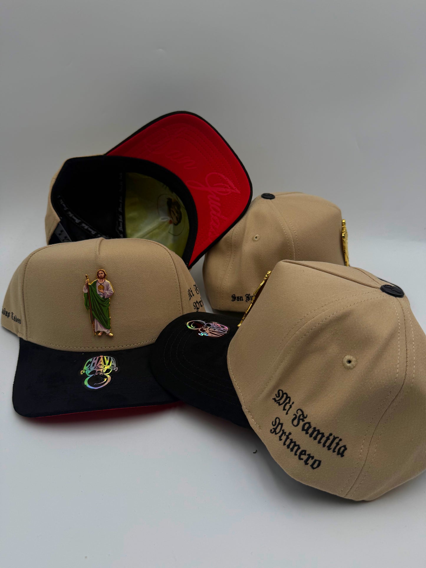 Gorra de san Judas placa a color