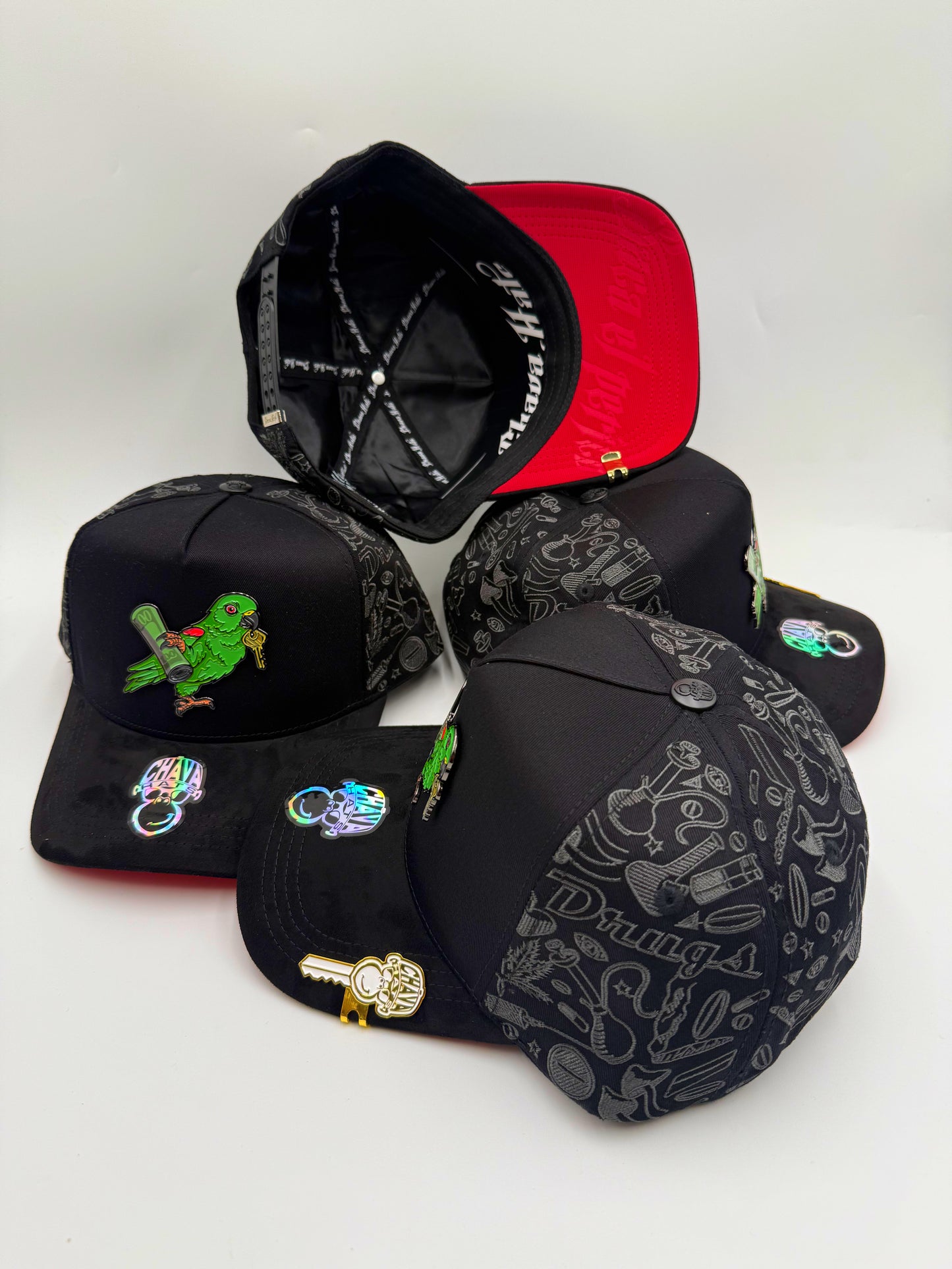 Gorra del perico chava Hats